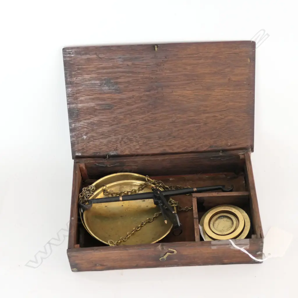 OAK CASED STEEL BEAM BALANCE w BRASS PANS (MARKED ROYAL, HIS MAJESTY'S LETTERS PATENT) w 3 BRASS WEIGHTS Image 1++